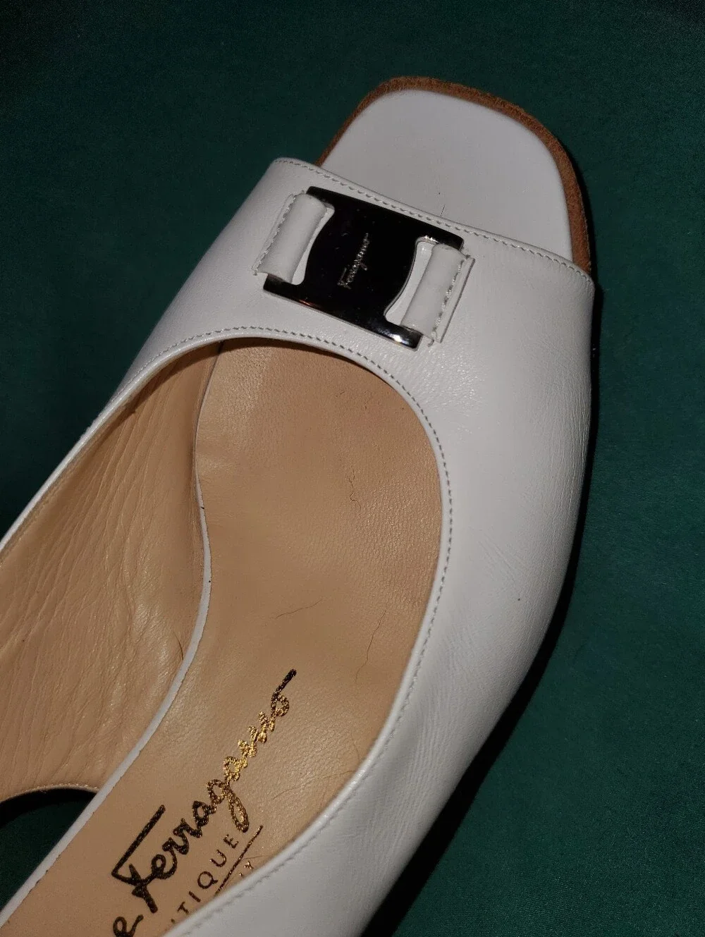 Salvatore Ferragamo Renata Spago 8.5 C open-toe slingback heels - White & Silver